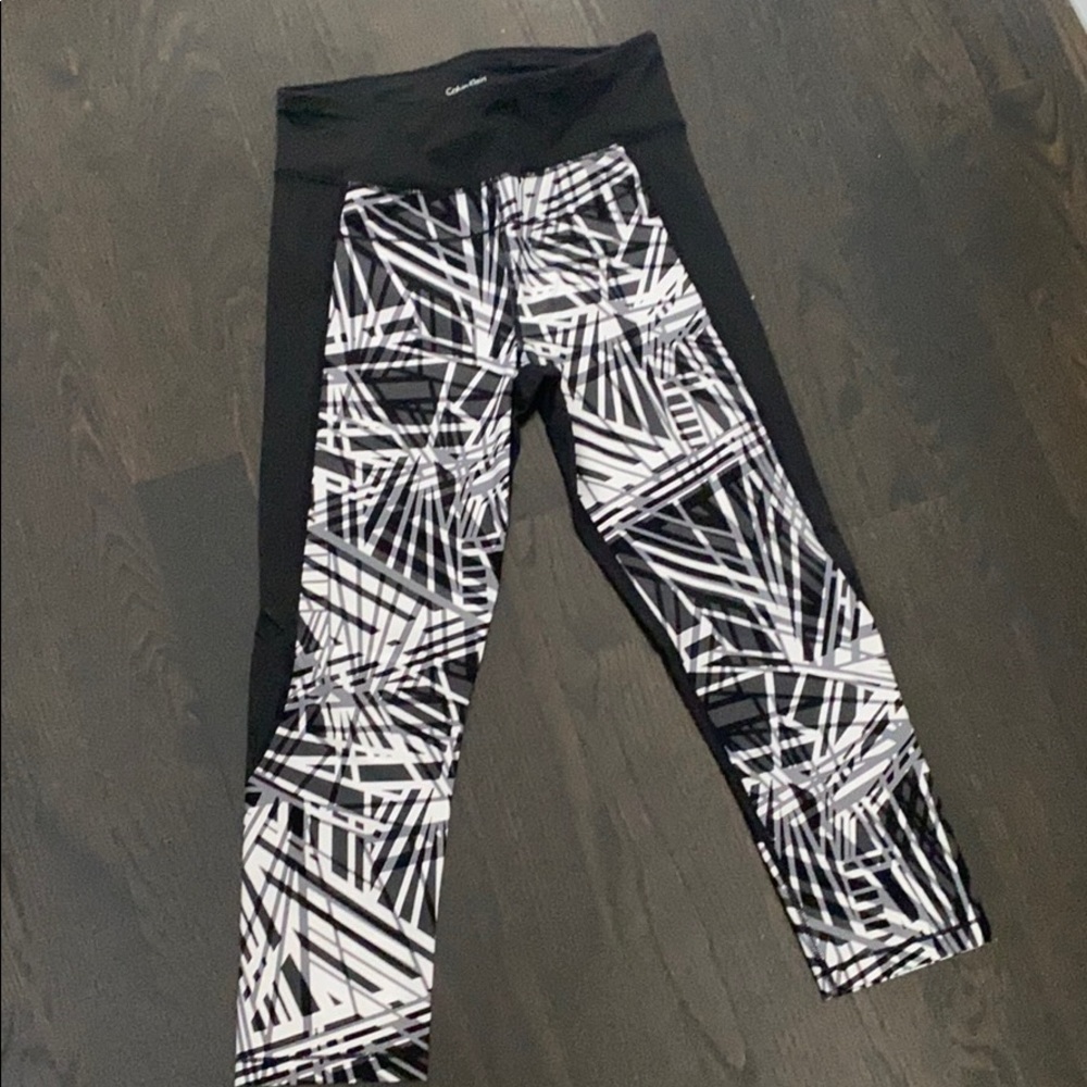 Women’s Calvin Klein performance leggings - Small